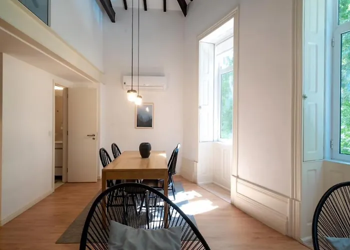 Republica At D. Luis I Bridge