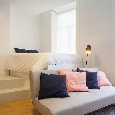 Republica At D. Luis I Bridge