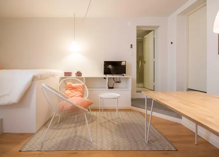 Republica At D. Luis I Bridge