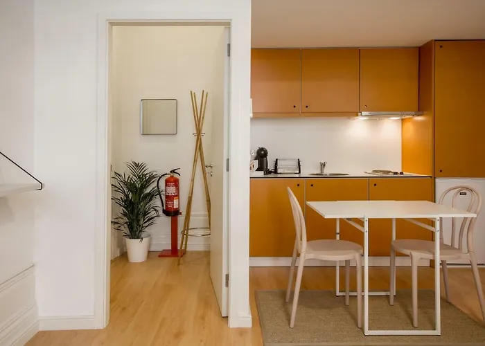 Republica At D. Luis I Bridge *