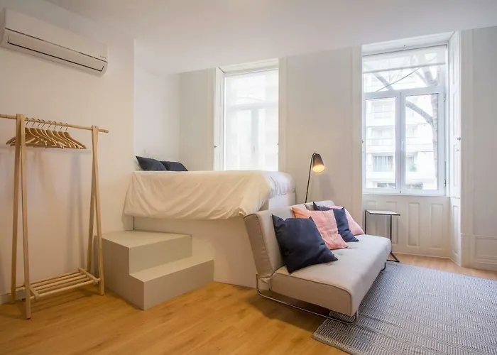 Republica At D. Luis I Bridge